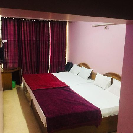 Hotel Nakshatra 우티 외부 사진
