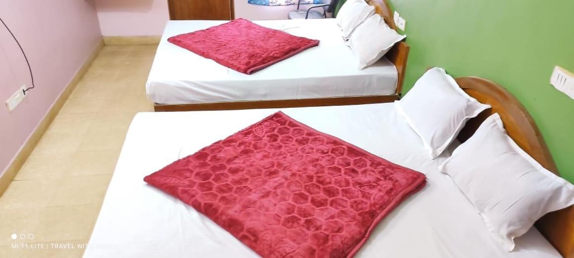 Hotel Nakshatra 우티 외부 사진