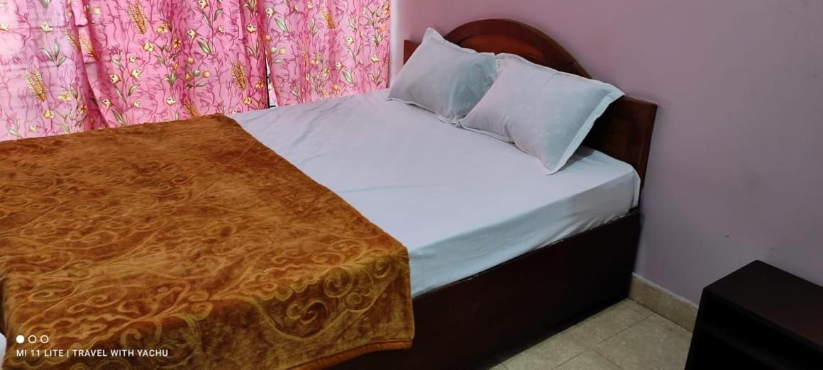Hotel Nakshatra 우티 외부 사진