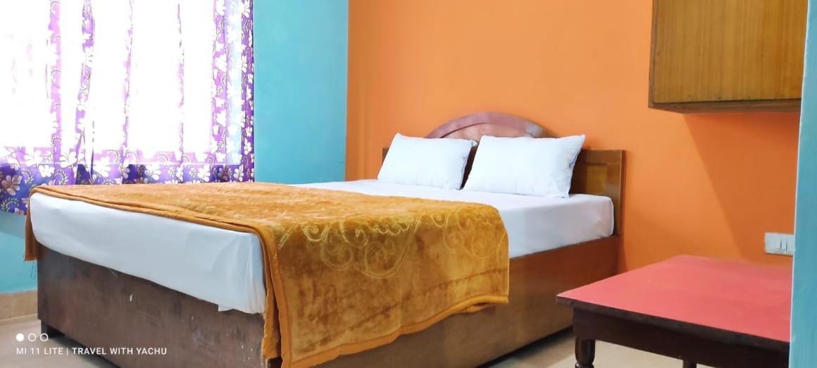 Hotel Nakshatra 우티 외부 사진