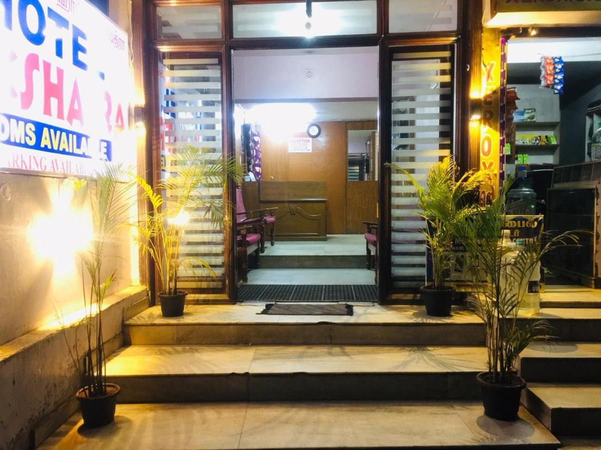 Hotel Nakshatra 우티 외부 사진